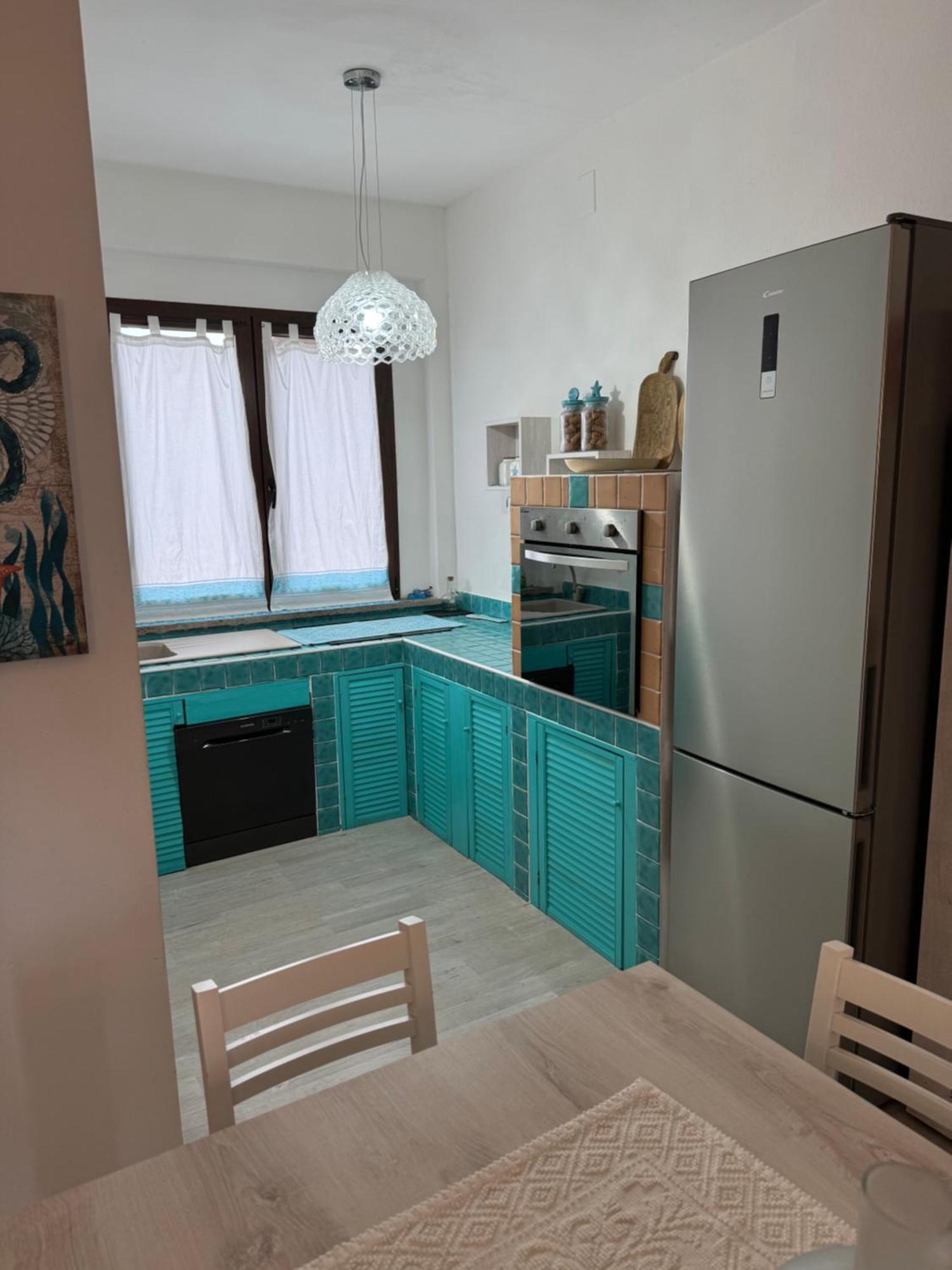La Pelosa Apartment *